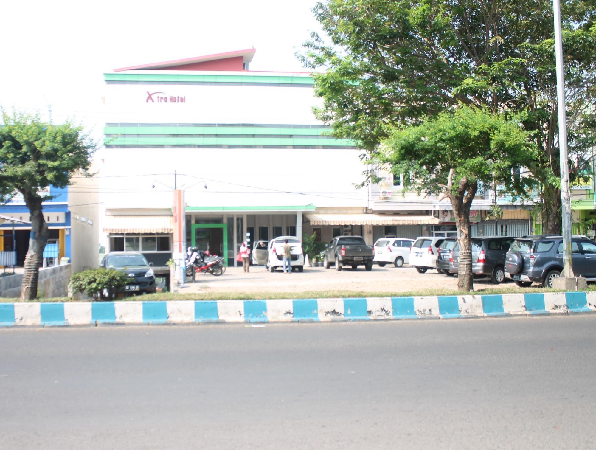 Xtra Hotel Bengkulu Exterior photo